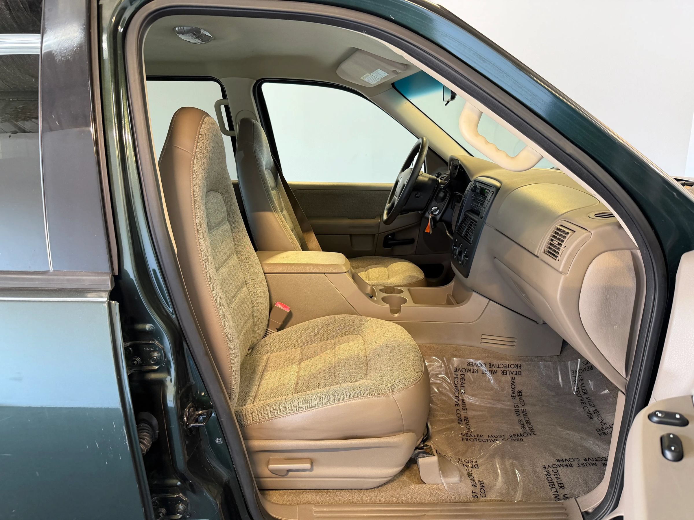 Used 2002 Ford Explorer XLS RWD image 23