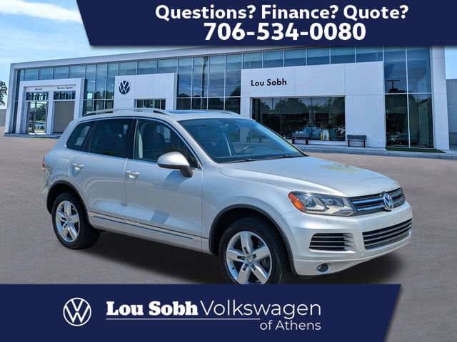 Used 2014 Volkswagen Touareg TDI image 1