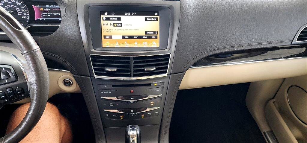 Used 2018 Lincoln MKT AWD w/ Technology Package image 28