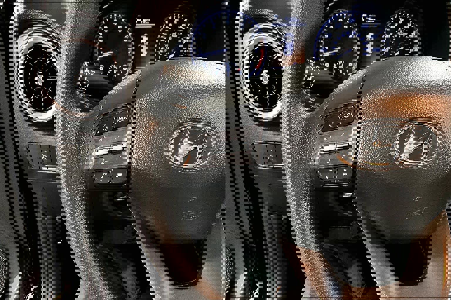 Used 2023 Hyundai Kona SEL image 22