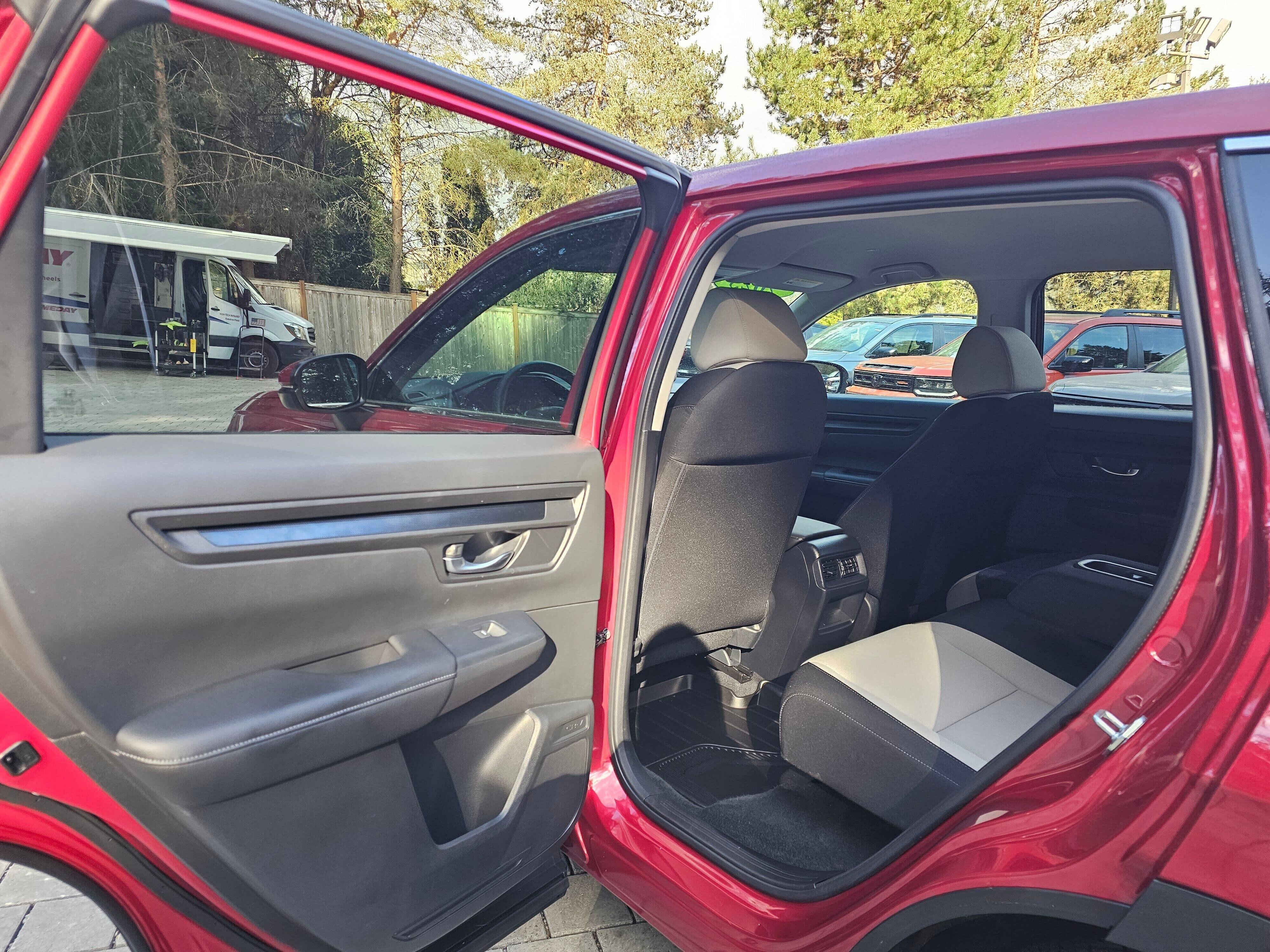 Certified 2025 Honda CR-V LX image 15