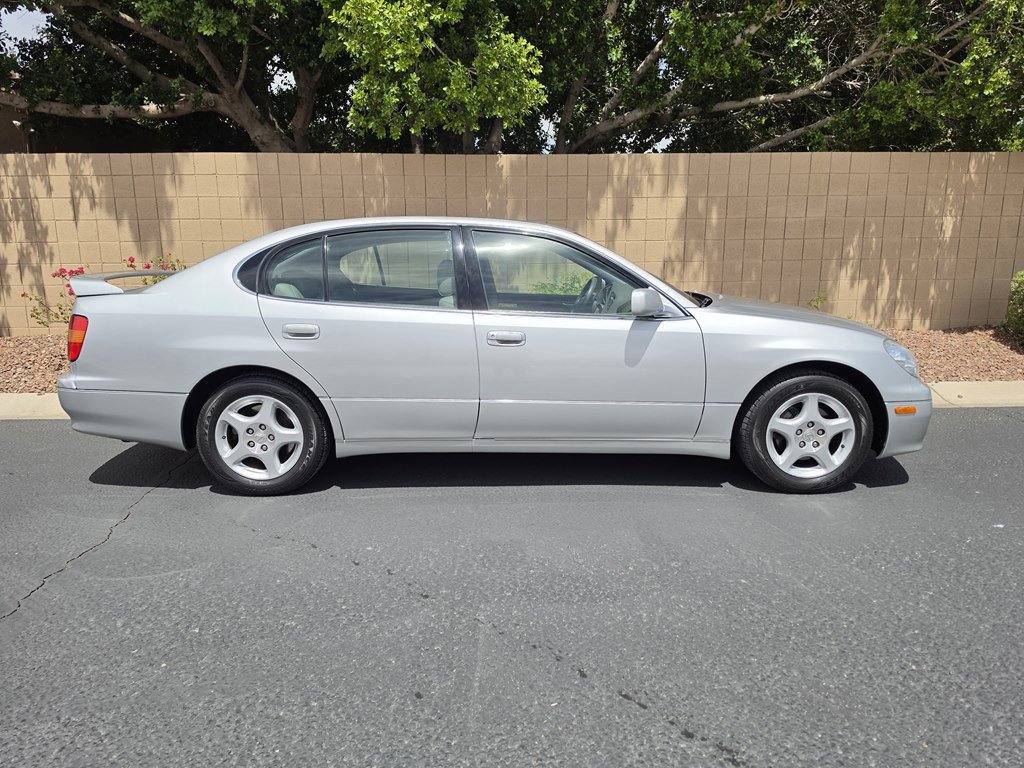 Used 1998 Lexus GS 400 RWD image 2