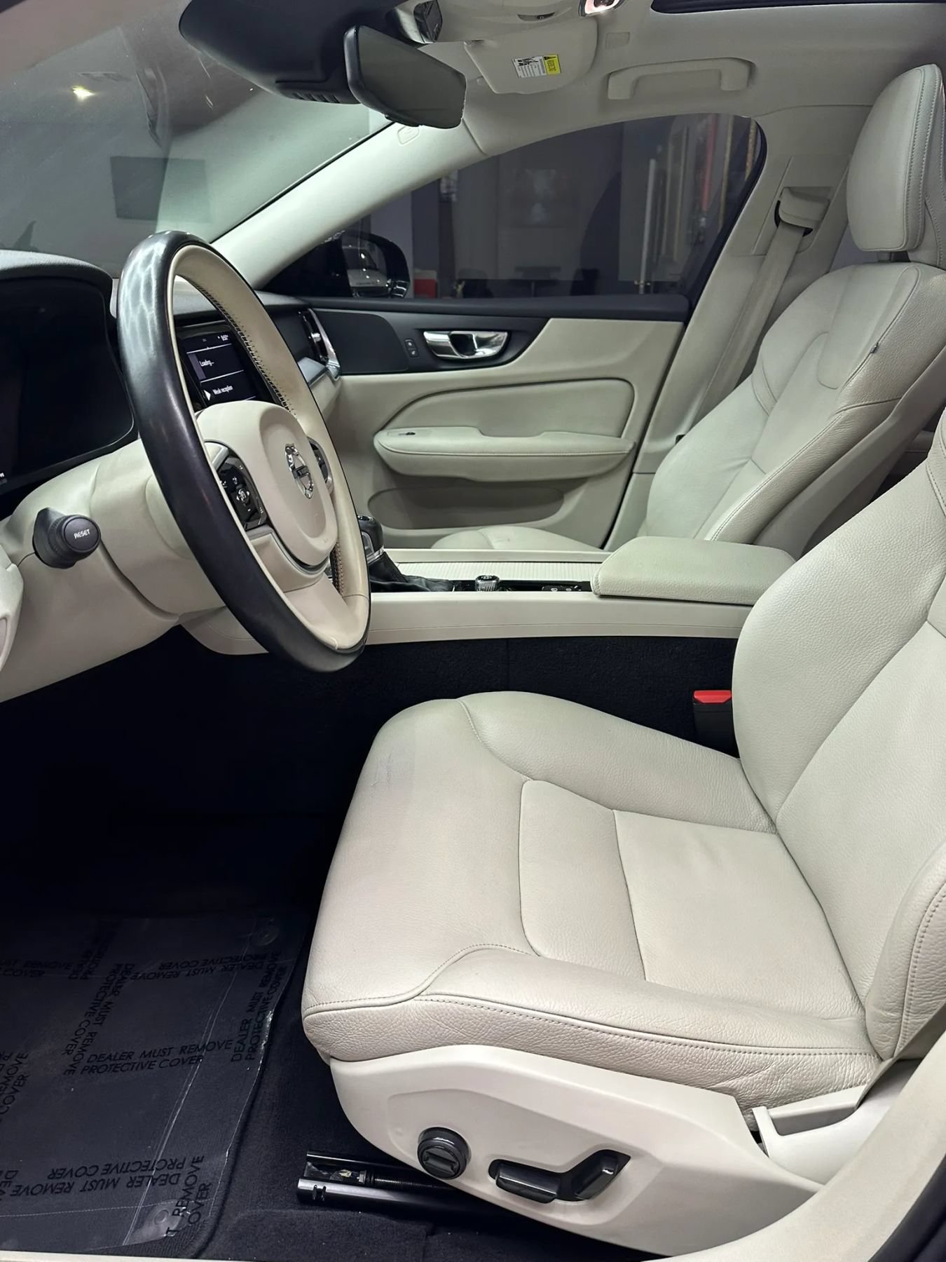 Used 2020 Volvo S60 T5 Momentum w/ Protection Package Premier FWD image 12