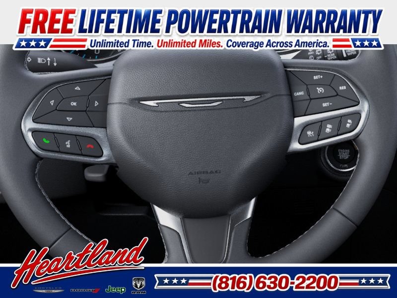 New 2027 Chrysler Pacifica Select w/ Family Tech Group AWD/4WD image 19