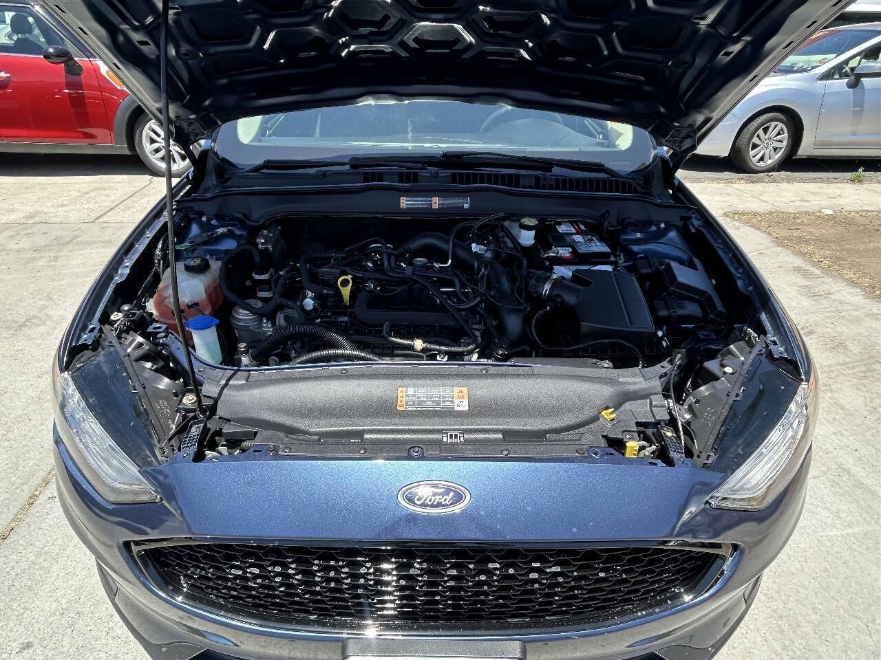 Used 2019 Ford Fusion SE FWD image 11