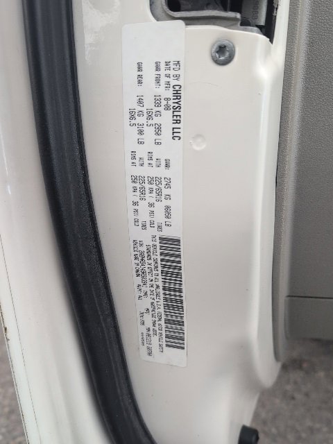 Used 2009 Chrysler Town & Country Touring image 20