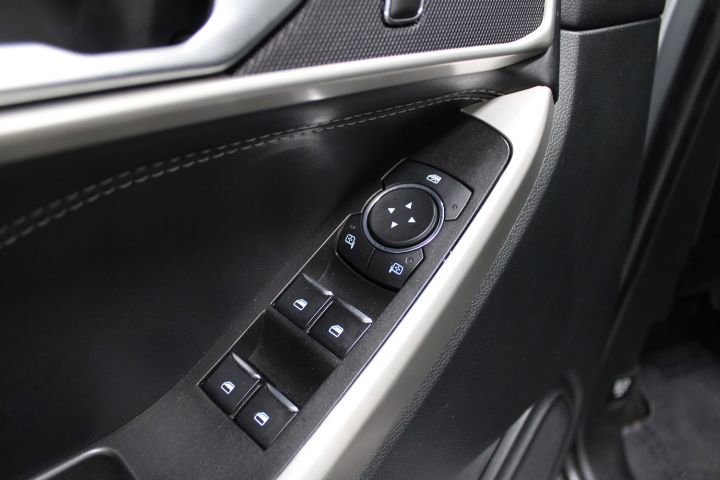 Used 2023 Ford Explorer XLT w/ Equipment Group 202A image 18