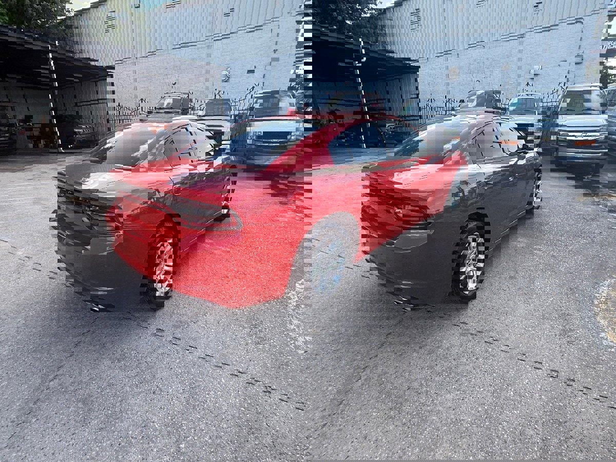 Used 2023 Dodge Charger SXT image 4