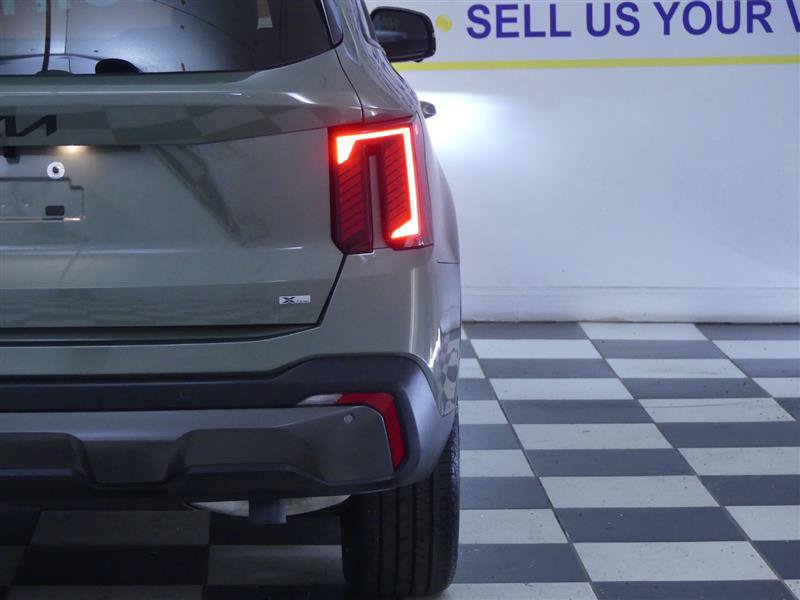 Used 2025 Kia Sorento SX AWD/4WD image 38