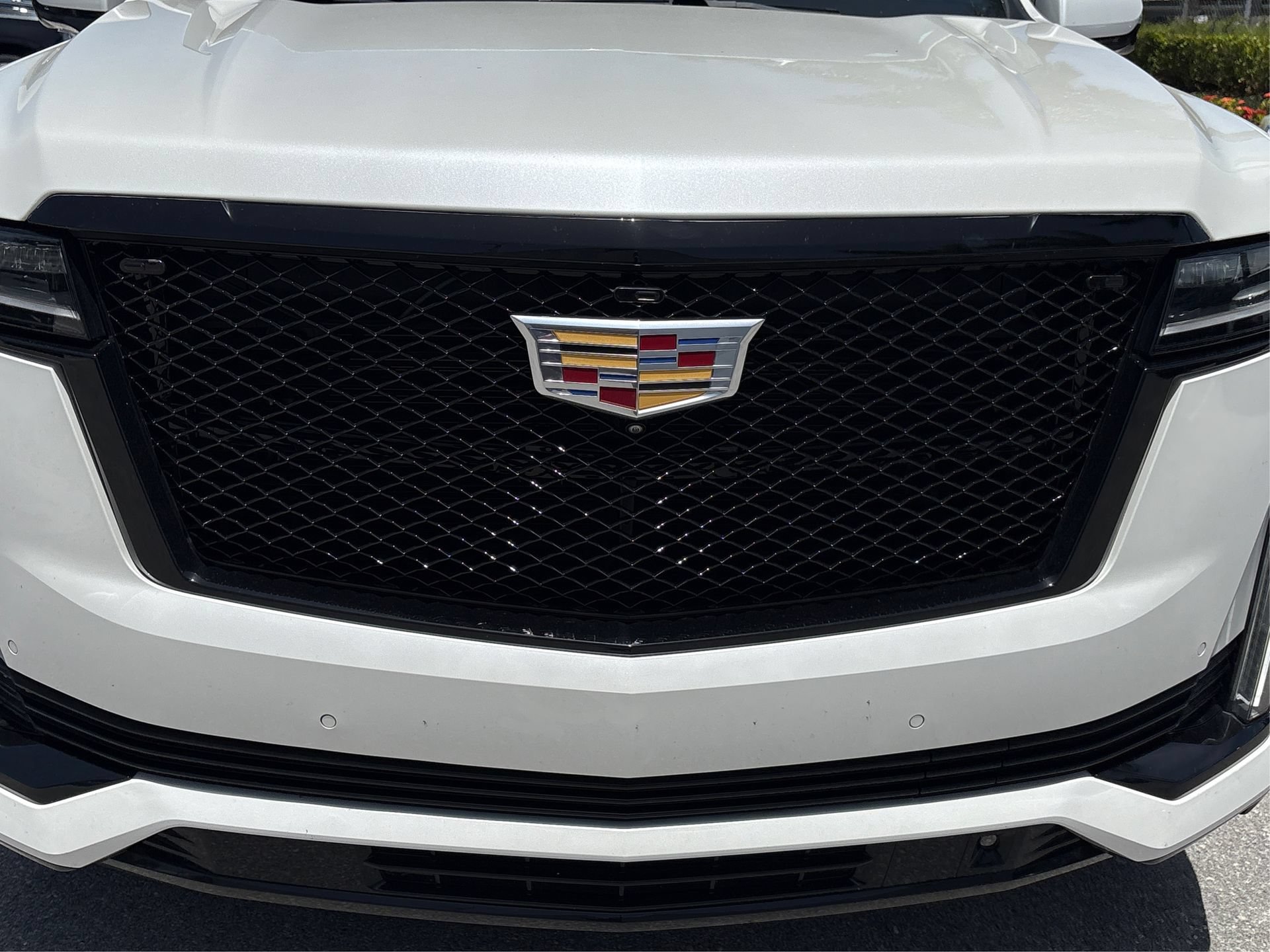 Certified 2022 Cadillac Escalade Premium Luxury w/ Performance Package AWD/4WD image 16