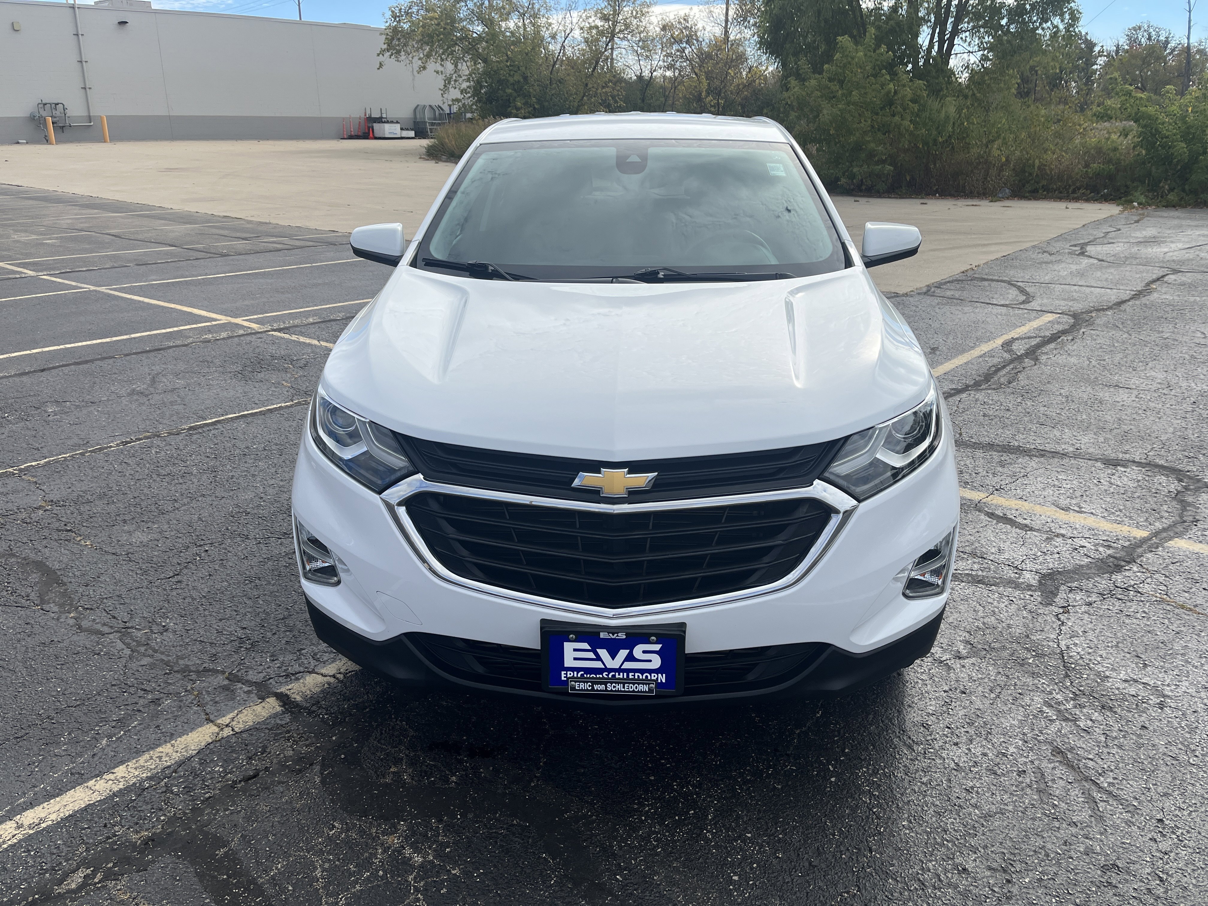 Used 2020 Chevrolet Equinox LT image 2