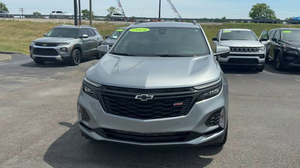 Used 2024 Chevrolet Equinox RS w/ LPO, Floor Liner Package FWD image 2