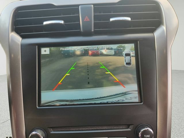 Used 2017 Ford Fusion SE w/ Fusion SE Technology Package FWD image 13