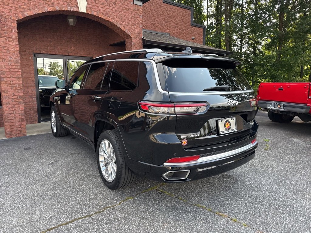 Used 2021 Jeep Grand Cherokee L Summit w/ Luxury Tech Group V image 16