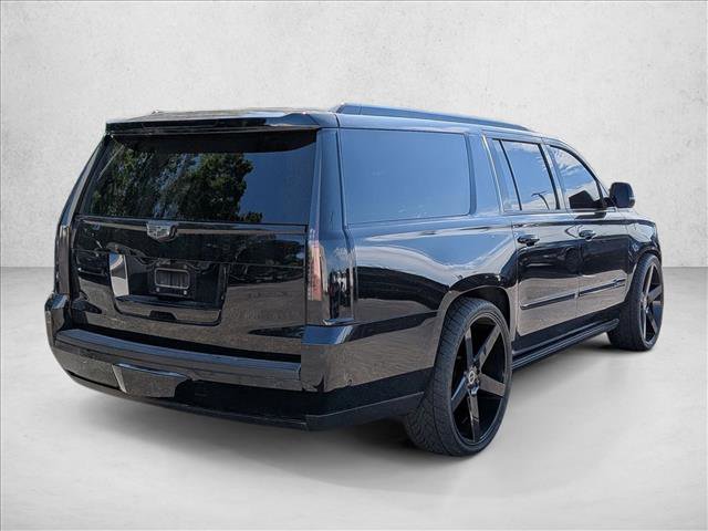 Used 2017 Cadillac Escalade ESV Platinum RWD image 6