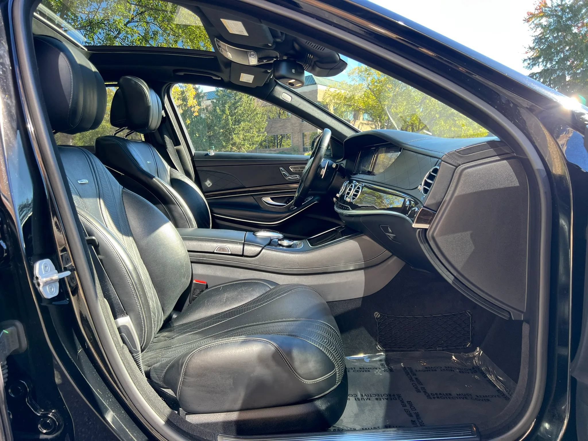 Used 2015 Mercedes-Benz S 63 AMG 4MATIC Sedan image 19