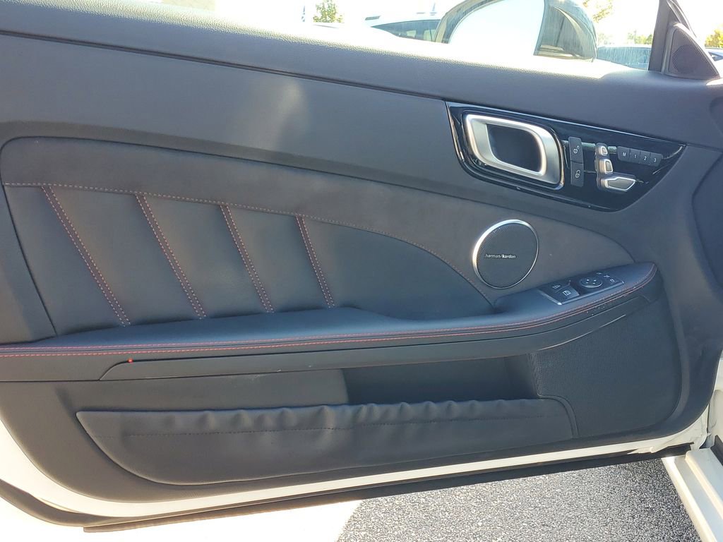 Used 2017 Mercedes-Benz SLC 43 AMG image 17