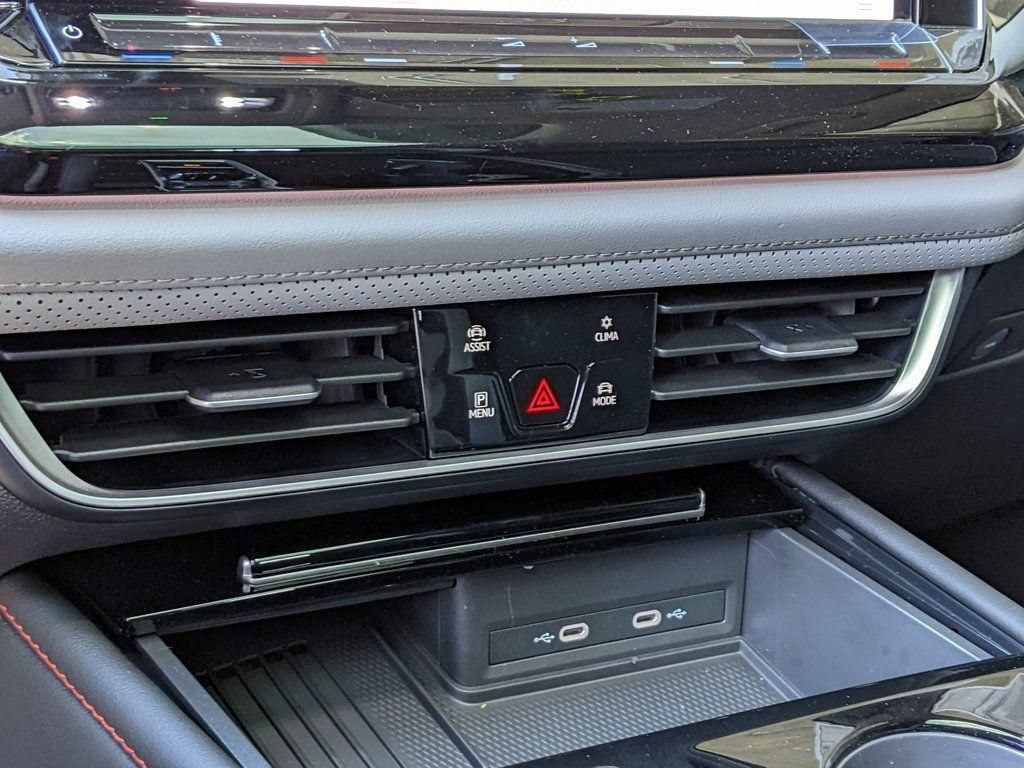 New 2026 Volkswagen Atlas Peak Edition AWD/4WD image 21
