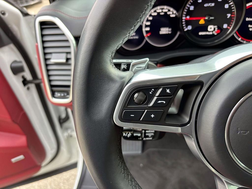 Used 2023 Porsche Cayenne GTS image 27