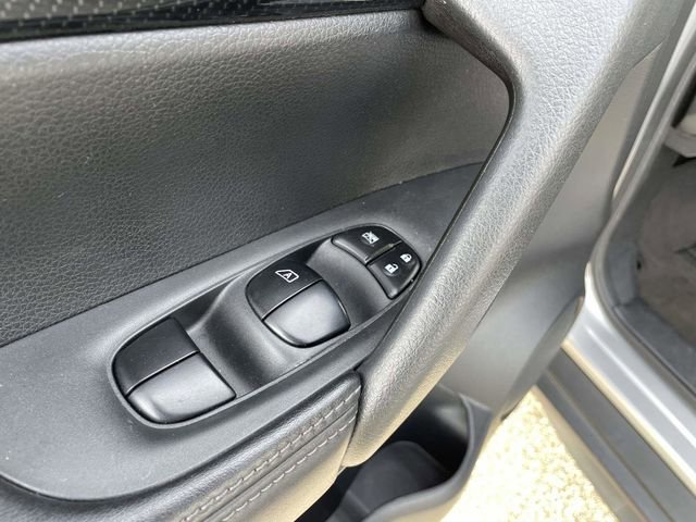 Used 2018 Nissan Rogue SL image 19
