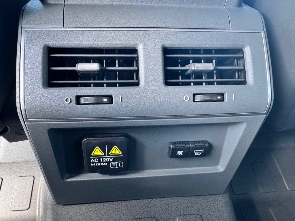 New 2026 INEOS Grenadier Station Wagon AWD/4WD image 18