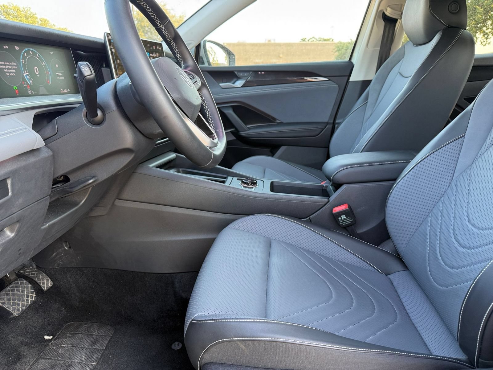Used 2026 Volkswagen Tiguan SE AWD/4WD image 27