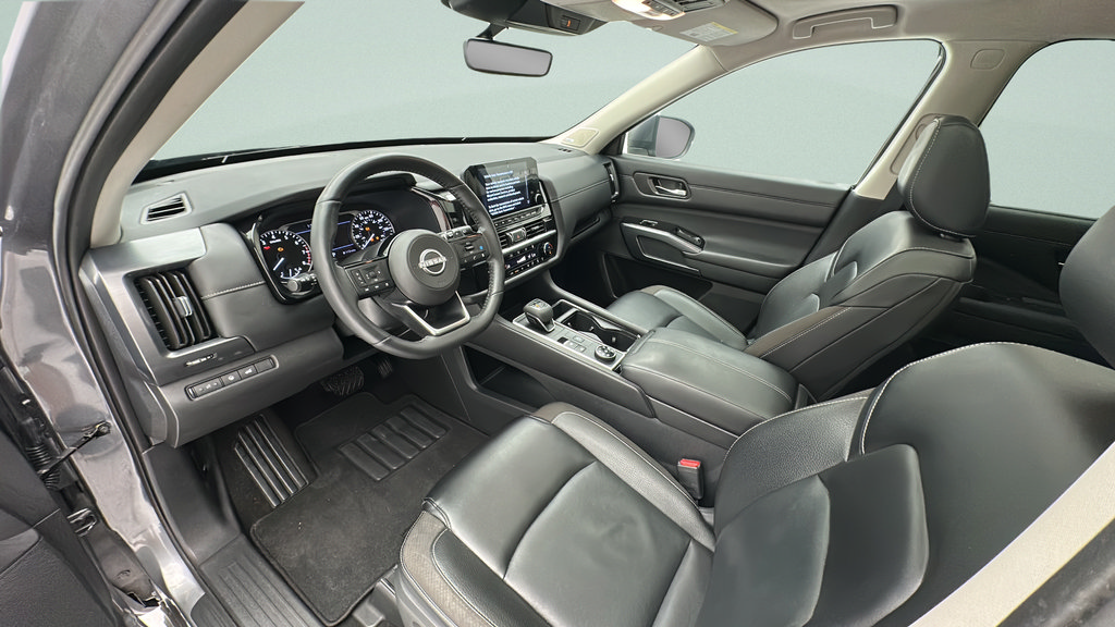 Used 2024 Nissan Pathfinder SL w/ SL Premium Package AWD/4WD image 12