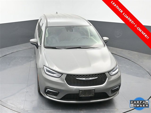 Used 2023 Chrysler Pacifica Touring-L image 36