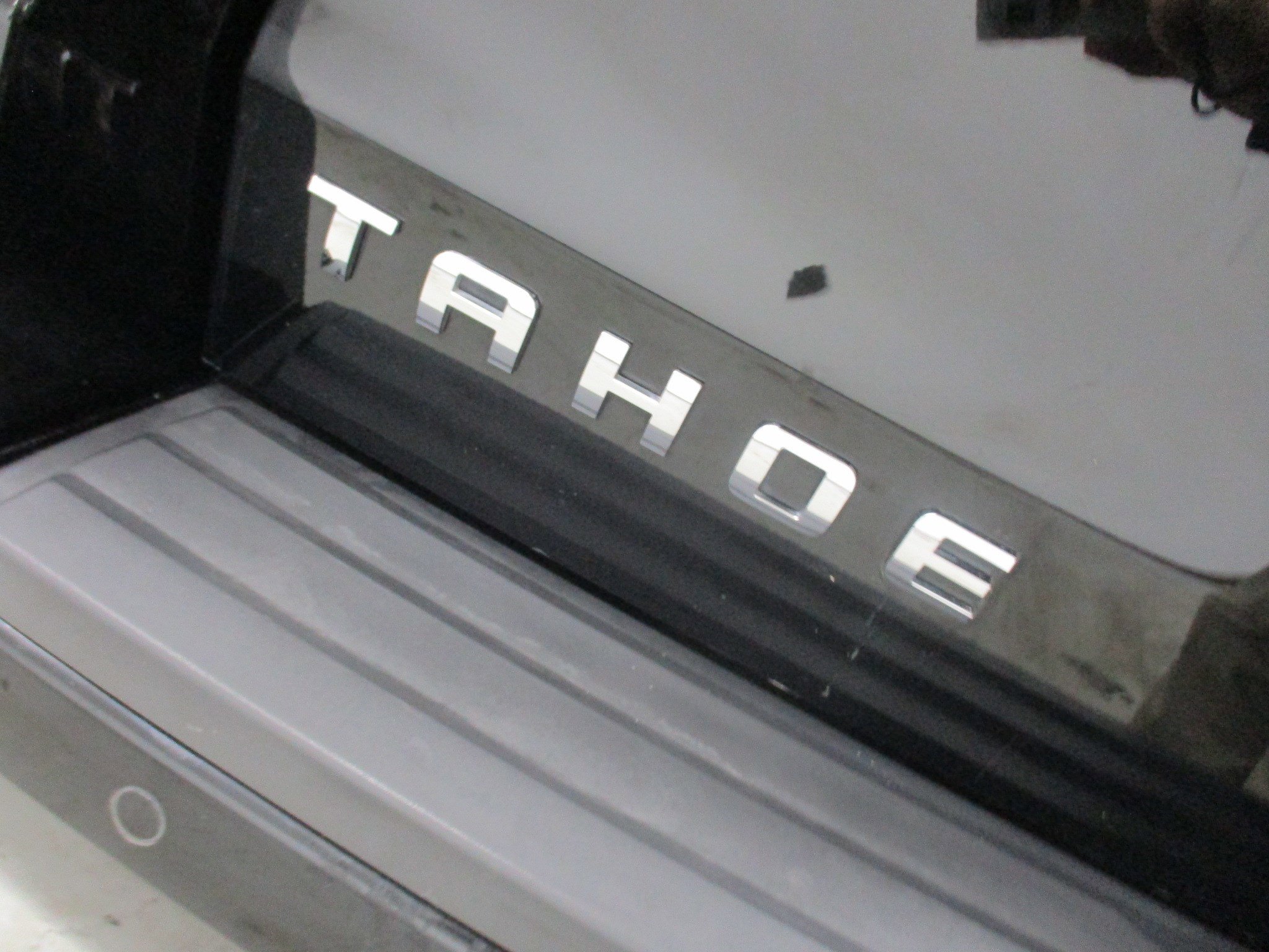 Used 2019 Chevrolet Tahoe LS image 6