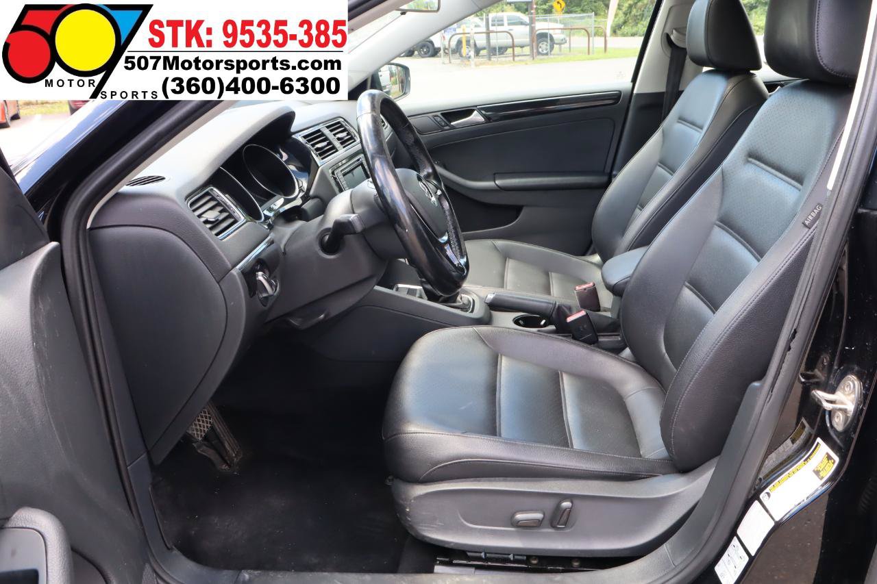 Used 2017 Volkswagen Jetta SEL FWD image 15