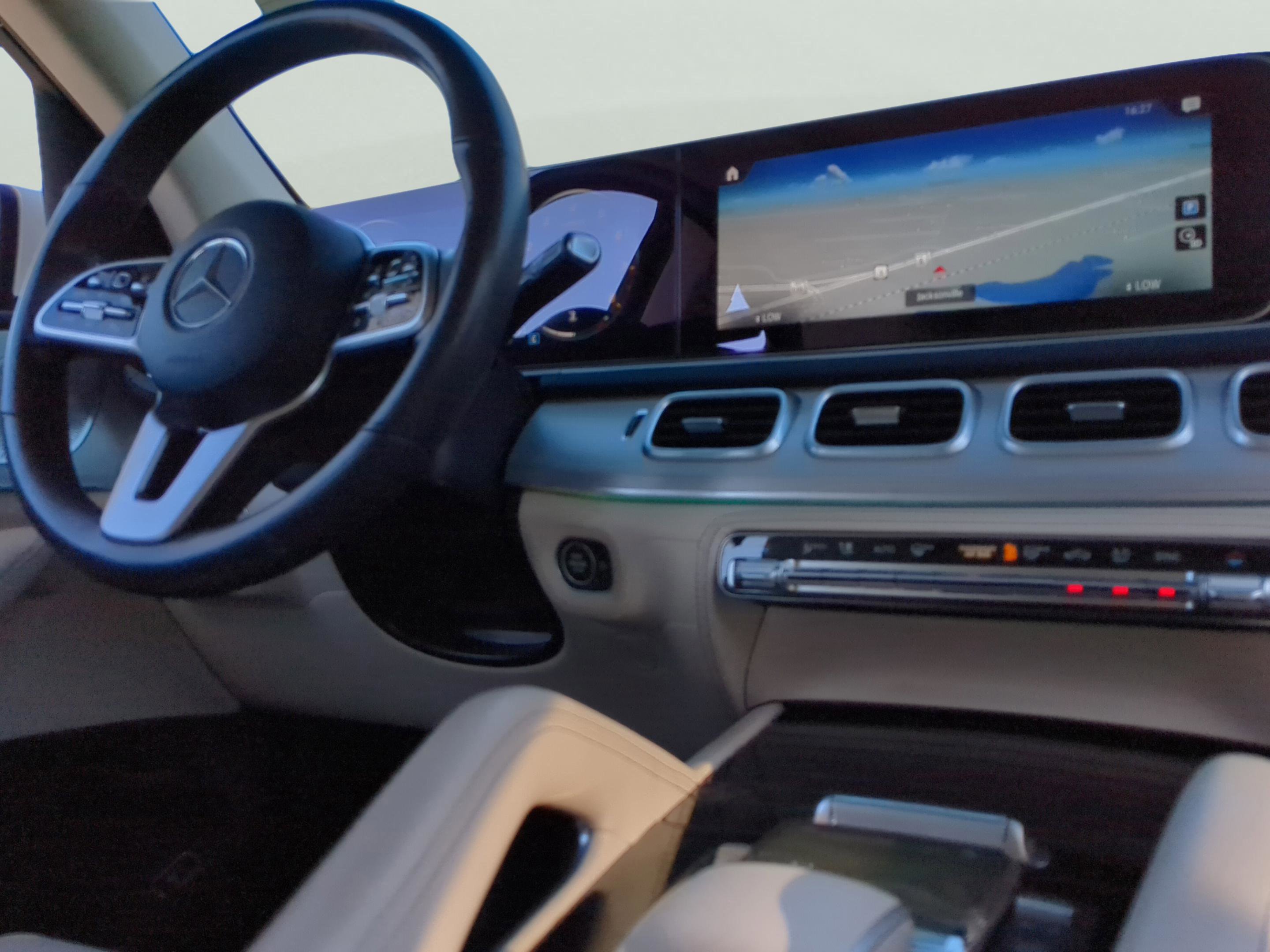 Used 2022 Mercedes-Benz GLE 350 GLE 350 image 3