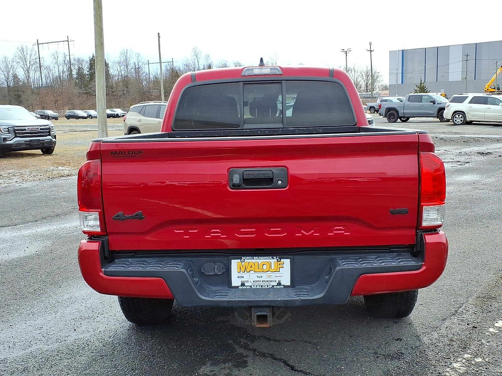 Used 2020 Toyota Tacoma SR AWD/4WD image 6