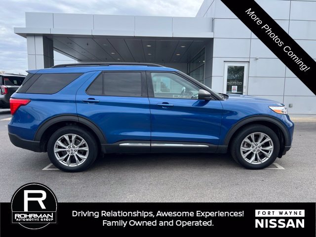 Used 2020 Ford Explorer XLT w/ Equipment Group 202A AWD/4WD image 4