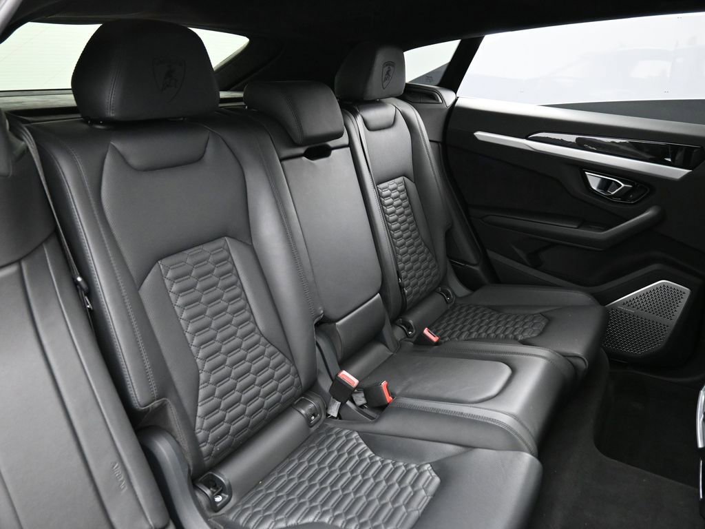 Used 2019 Lamborghini Urus image 26