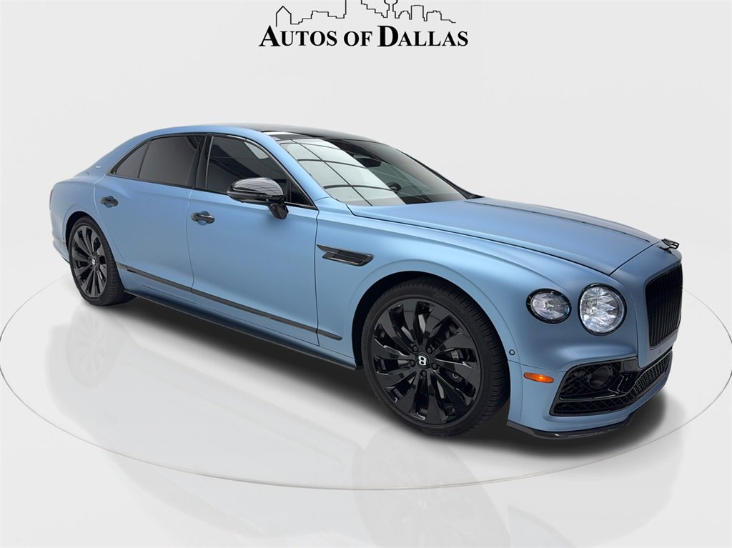 Used 2022 Bentley Flying Spur W12 image 2