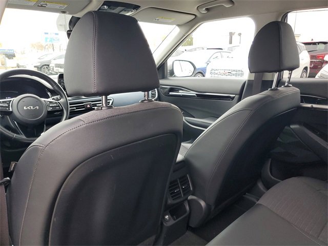 Used 2023 Kia Seltos S image 10