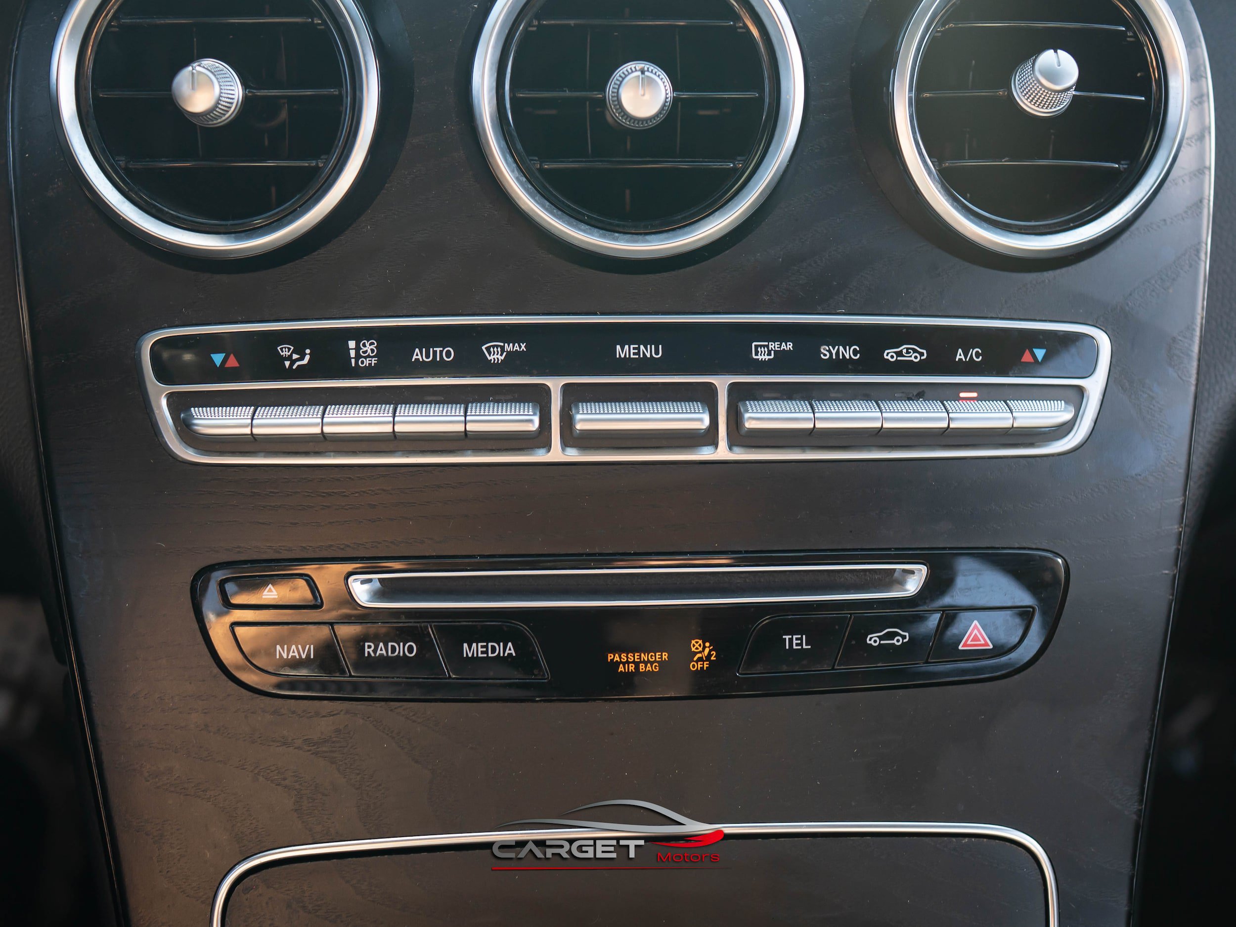 Used 2019 Mercedes-Benz GLC 300 4MATIC Coupe image 32
