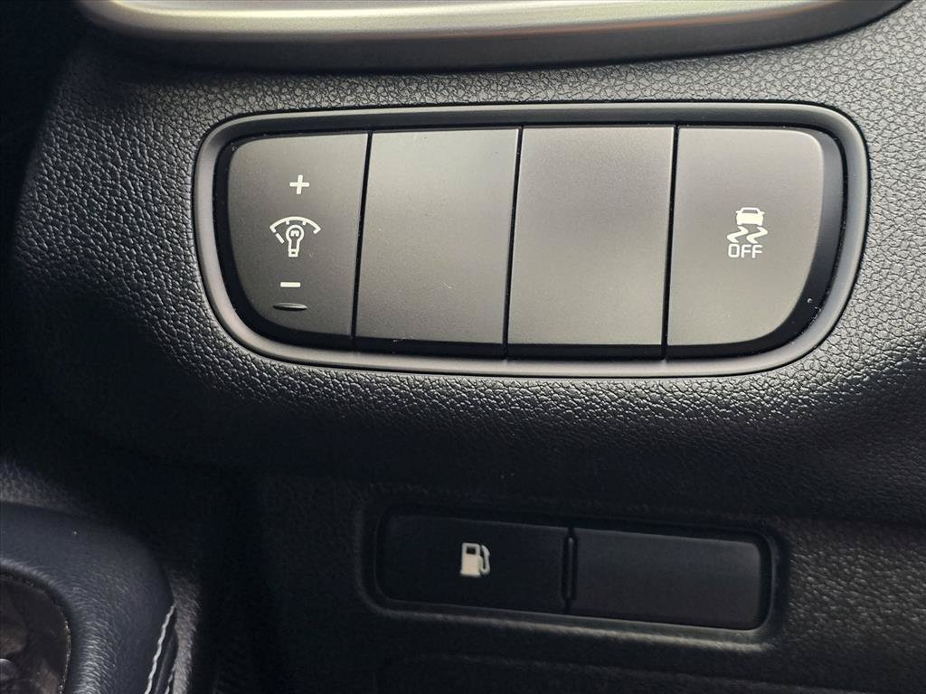 Used 2017 Kia Sorento FWD image 21