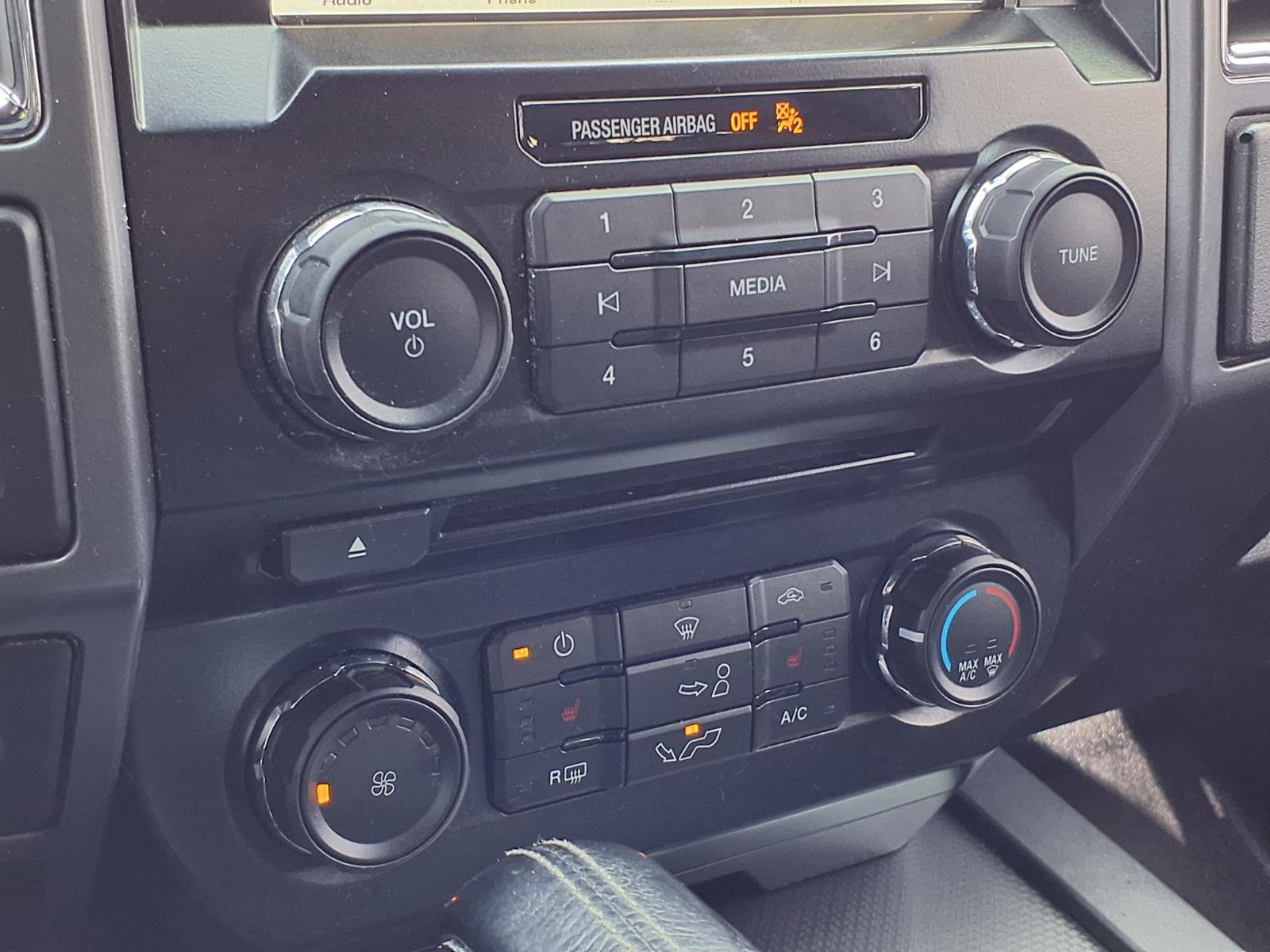 Used 2016 Ford F150 XLT w/ Equipment Group 302A Luxury image 14