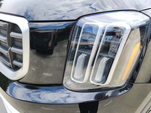 Certified 2024 Kia Telluride SX w/ Towing Package FWD image 36
