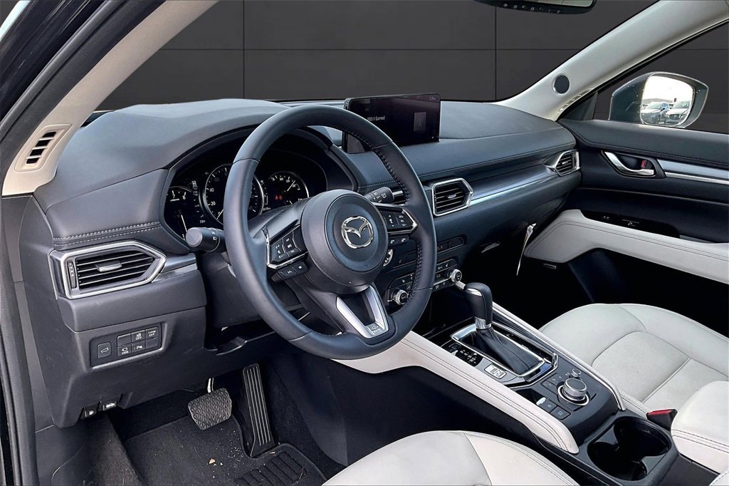 Used 2025 MAZDA CX-5 AWD 2.5 S w/ Premium Plus Pkg image 9