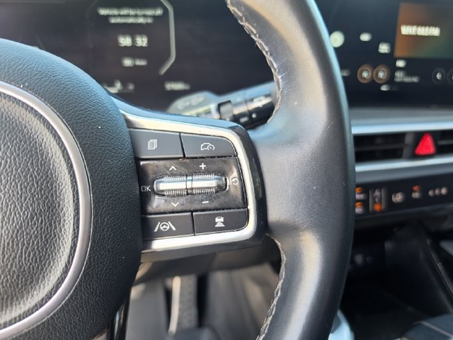 Certified 2024 Kia Sorento SX AWD/4WD image 23