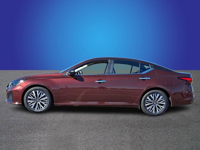 Used 2024 Nissan Altima 2.5 SV image 7