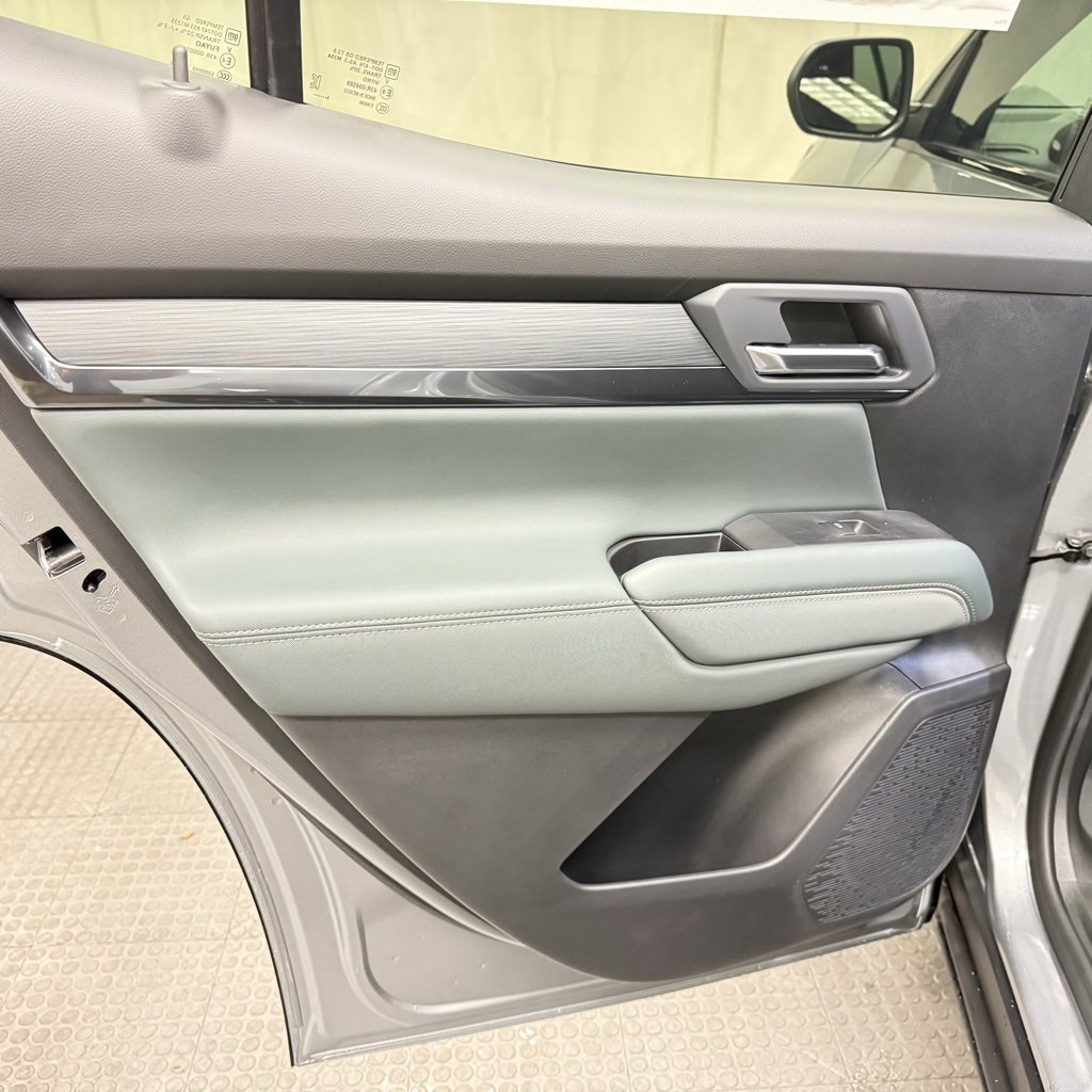 New 2026 GMC Terrain AT4 w/ LPO, Floor Liner Package image 22