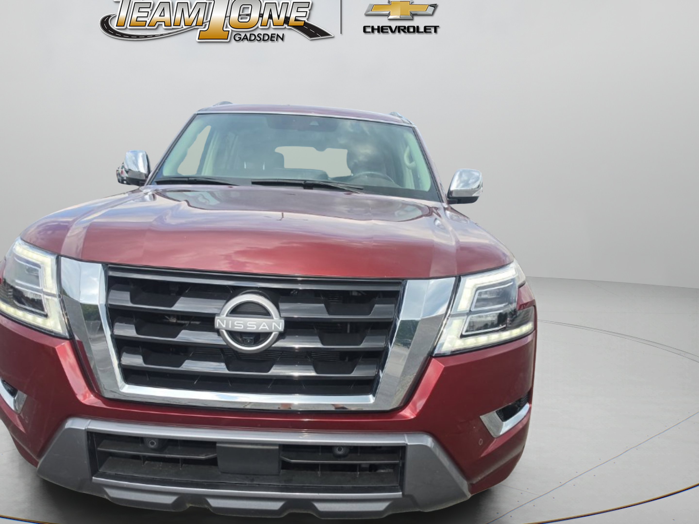 Used 2024 Nissan Armada Platinum w/ Captain's Chairs Package RWD image 2