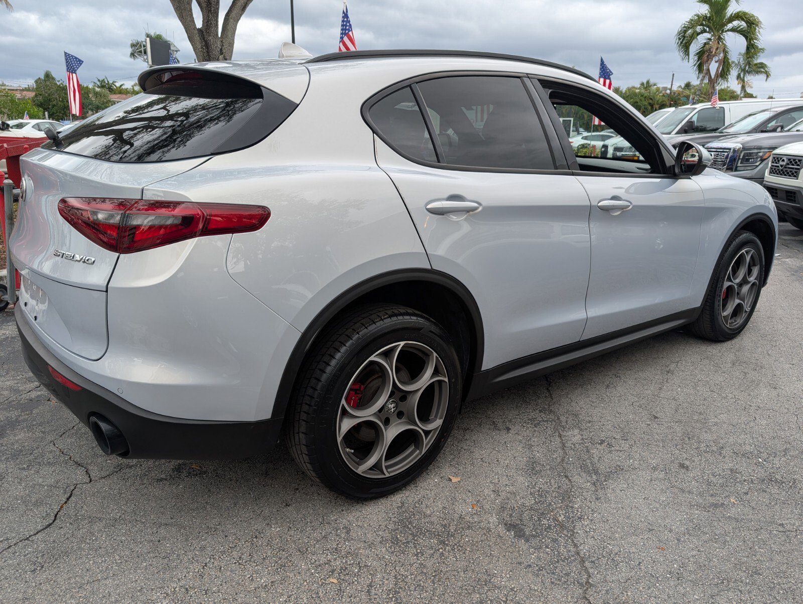 Used 2022 Alfa Romeo Stelvio Sprint image 18