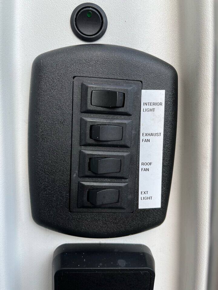 Used 2022 Mercedes-Benz Sprinter 4500 image 44