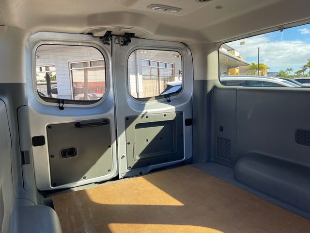 Used 2021 Nissan NV 3500 SV RWD image 16