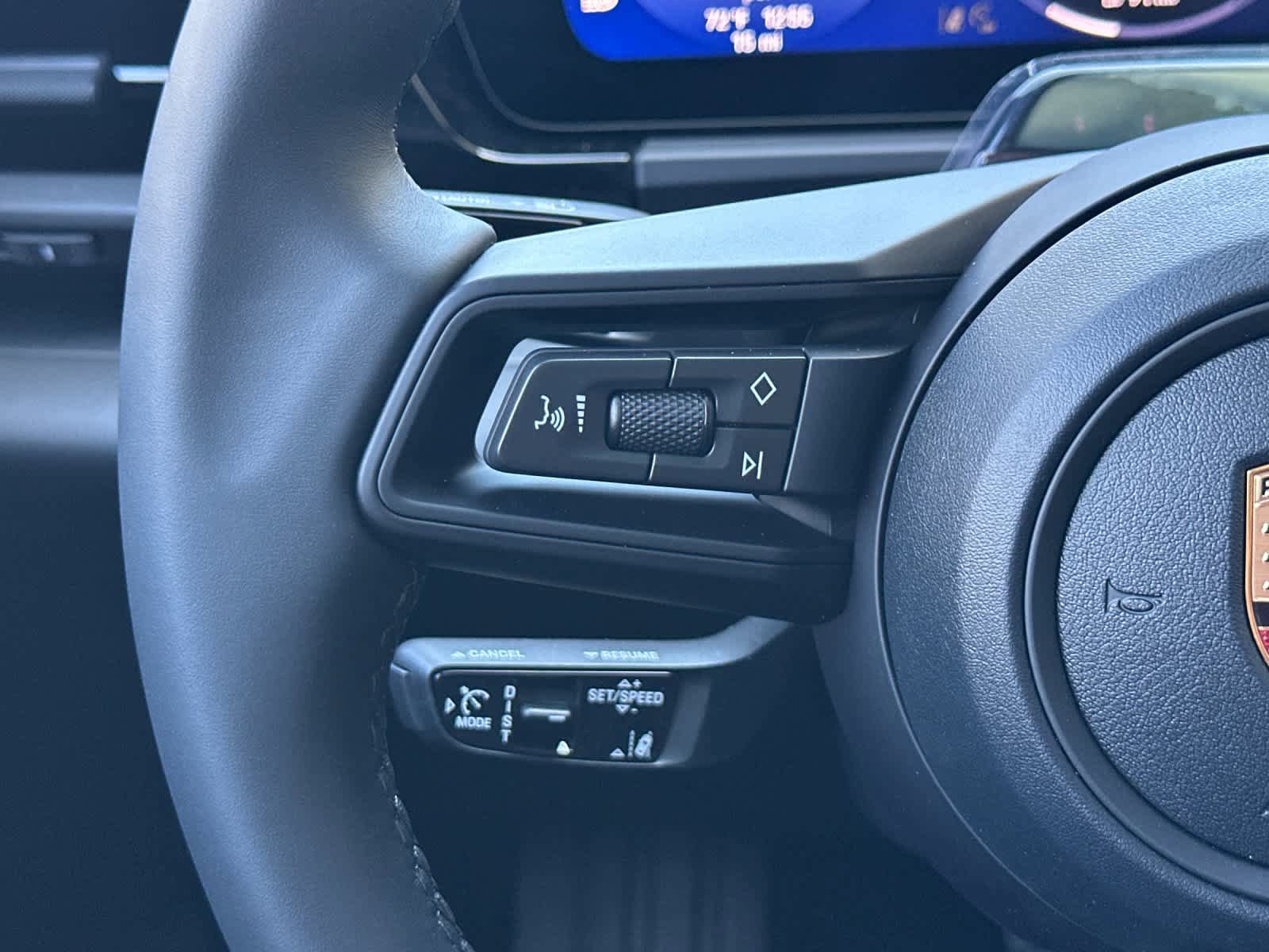 New 2026 Porsche Macan Electric RWD image 28