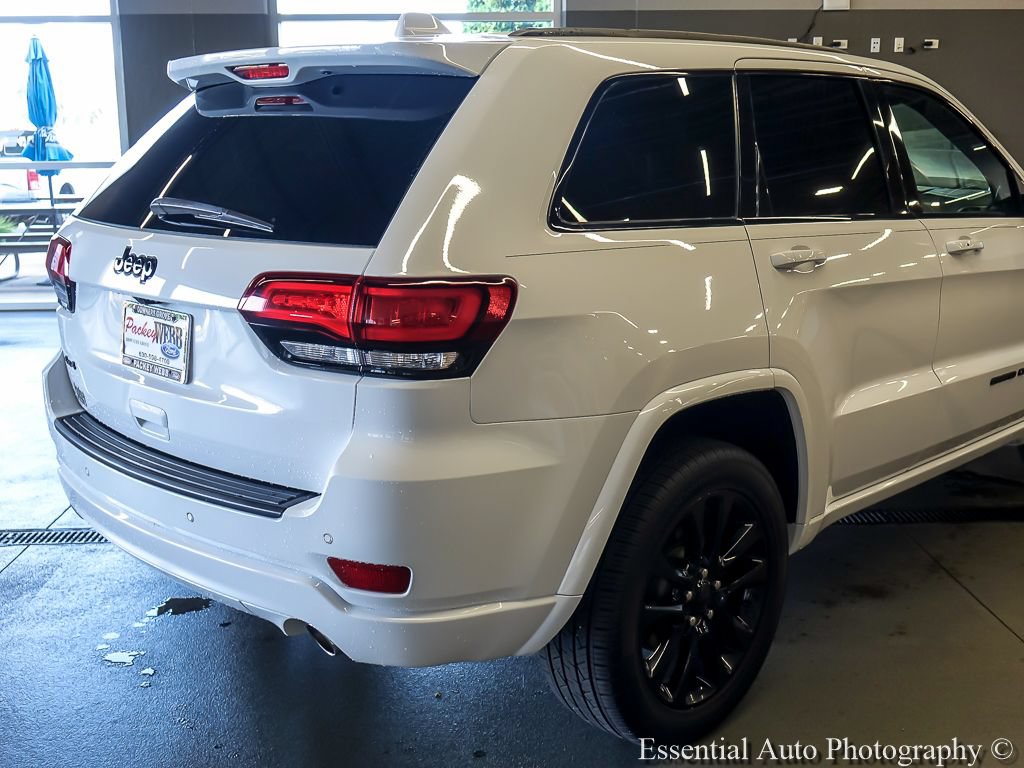 Used 2021 Jeep Grand Cherokee Laredo X AWD/4WD image 7